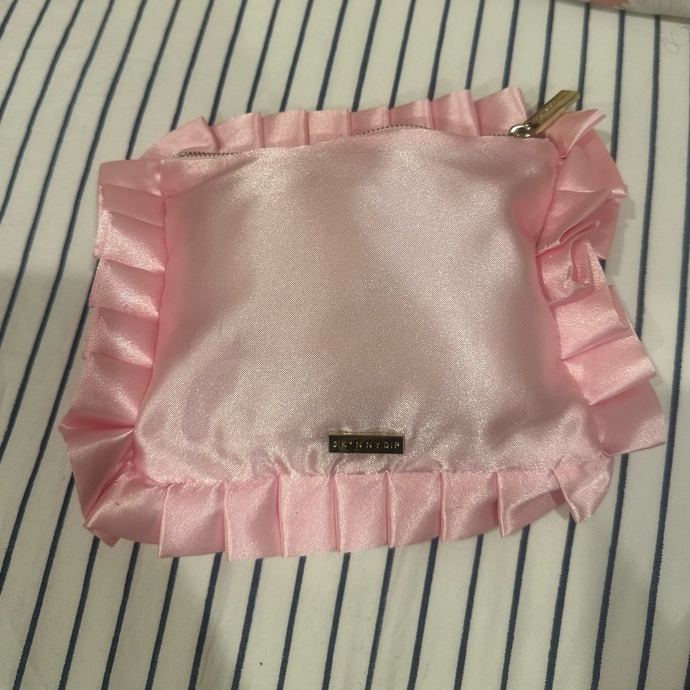 2016 Skinny Dip, Moe Pillow make up bag - Picture 8 of 17